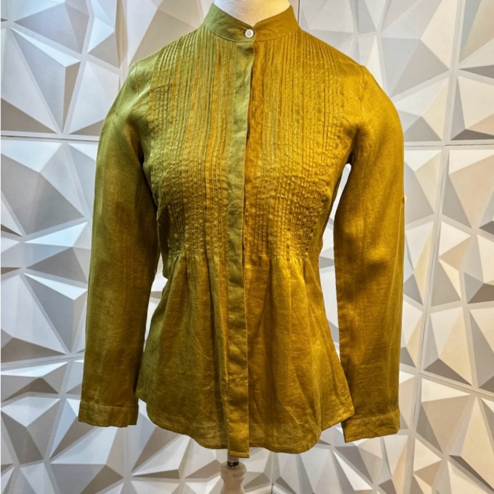 Like New!  Calvin Kline Long Sleeve